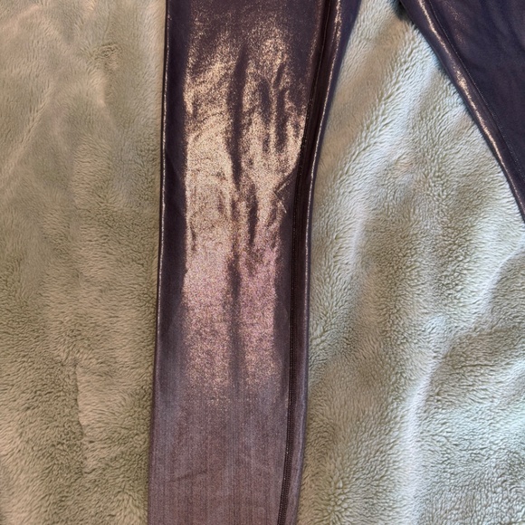 Athlete Elation Shine Tight Leggings - Picture 2 of 7